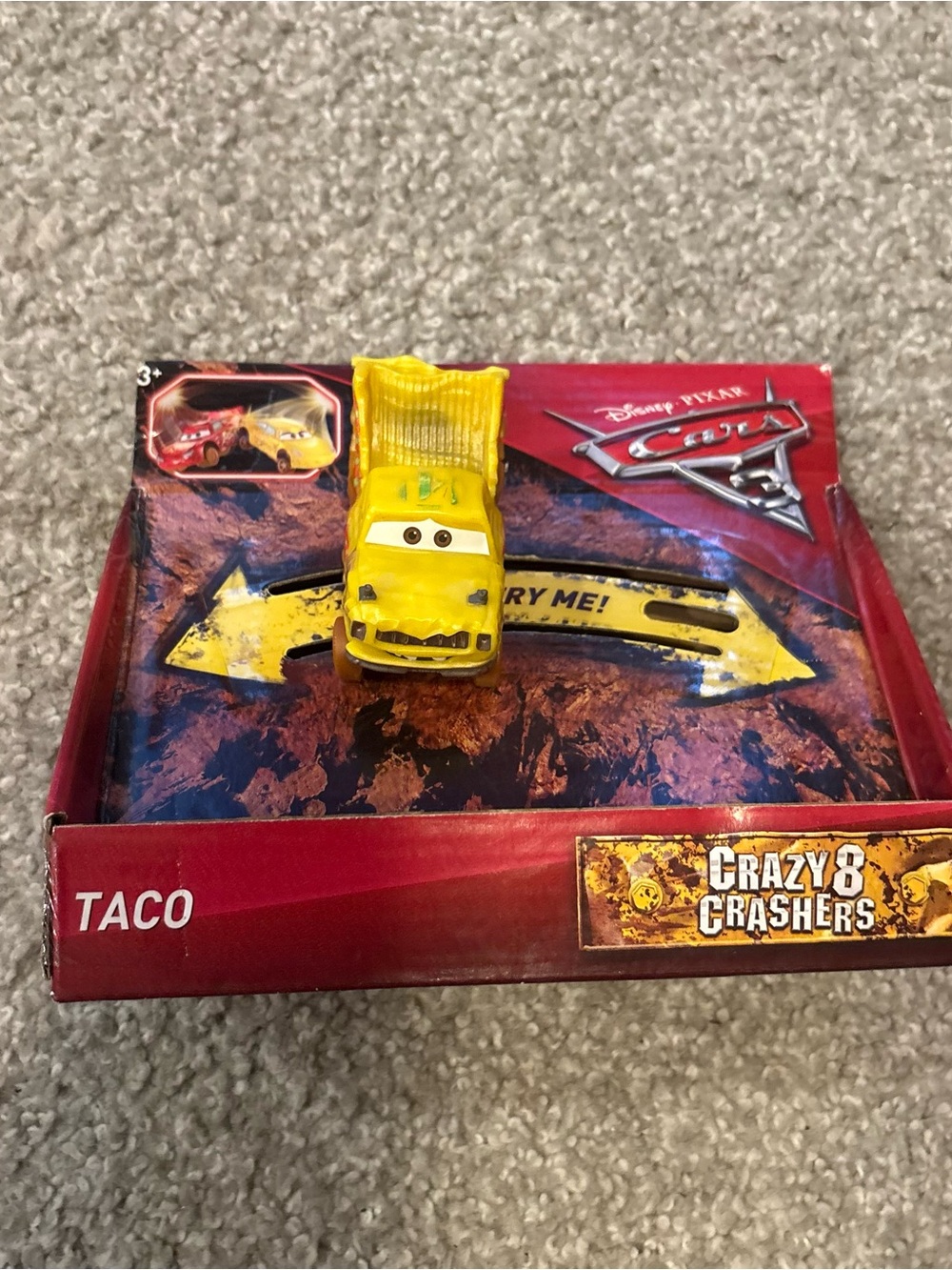 Disney/Pixar Cars 3 Crazy 8 Crashers Taco Vehicle